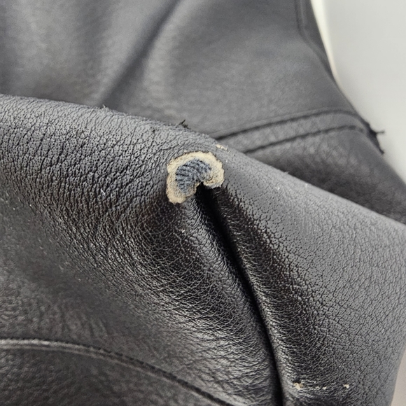 Large Tote - Picture 10 of 16